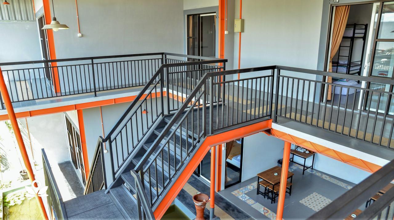 Ndalem Sorogenen Guesthouse Γιογκιακάρτα Εξωτερικό φωτογραφία