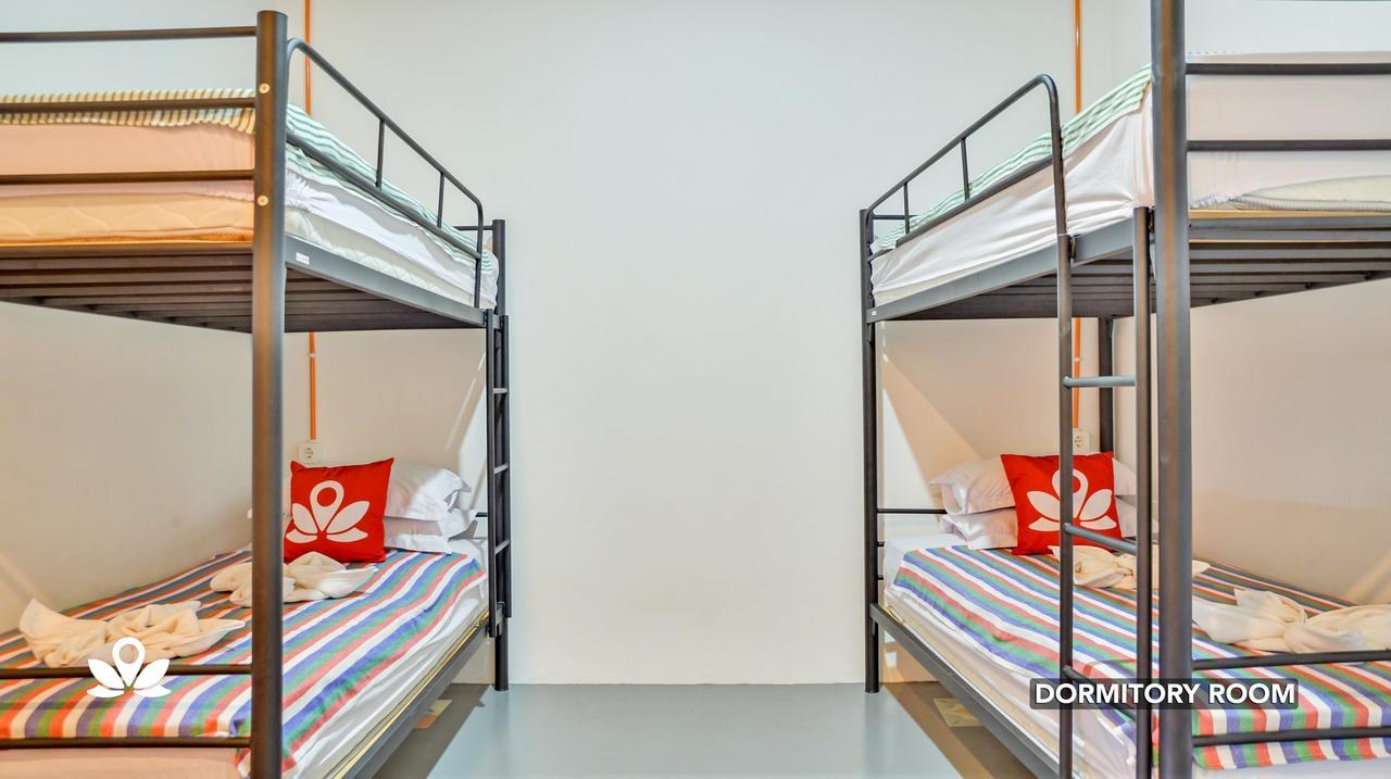 Ndalem Sorogenen Guesthouse Γιογκιακάρτα Εξωτερικό φωτογραφία